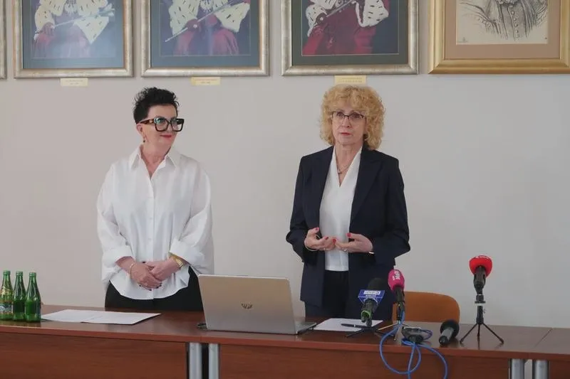 Jak napisać artykuł historyczny bez typowych błędów? Praktyczne zasady i przykłady