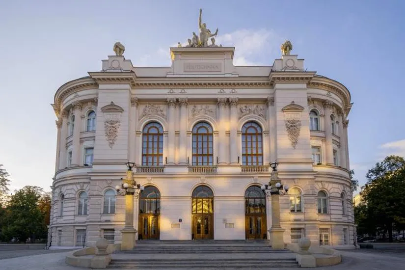 Opłaty za studia niestacjonarne